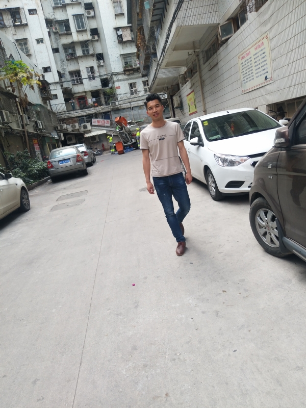 突然的自我的第三张照片--上杭征婚网