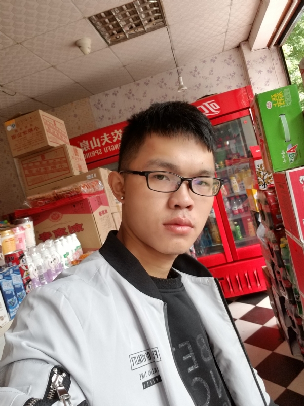 柒年的第一张照片--上杭征婚网