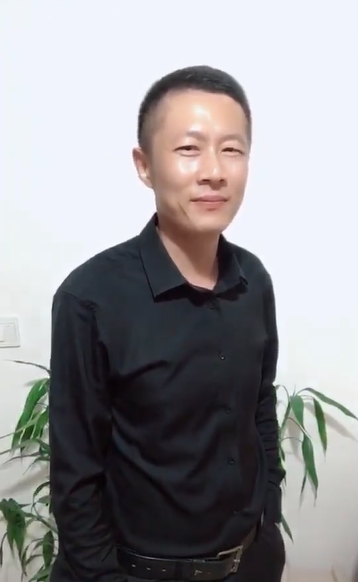 地huhi的第一张照片--上杭征婚网
