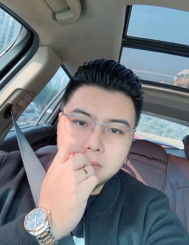 把苹果咬哭的第一张照片--上杭征婚网