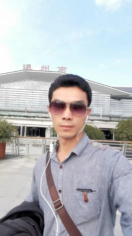 错把真心喂了狗的第三张照片--上杭征婚网