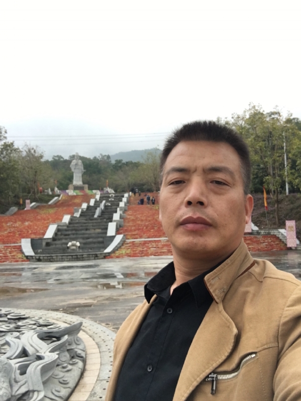 开心的松鼠的第一张照片--上杭征婚网