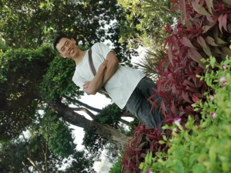 孤狼的第一张照片--上杭征婚网