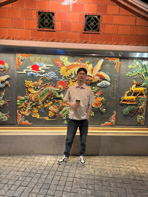 笙箫何的第一张照片--上杭征婚网